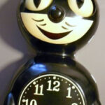 Interim, still two-paw 1940’s design