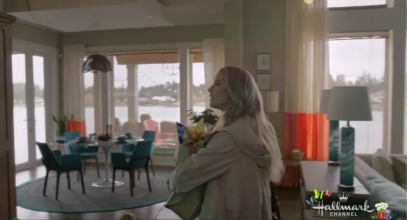 Interior shot of the dining area in the Cats &amp; Dogs movie house, providing a glimpse of the home's ambiance