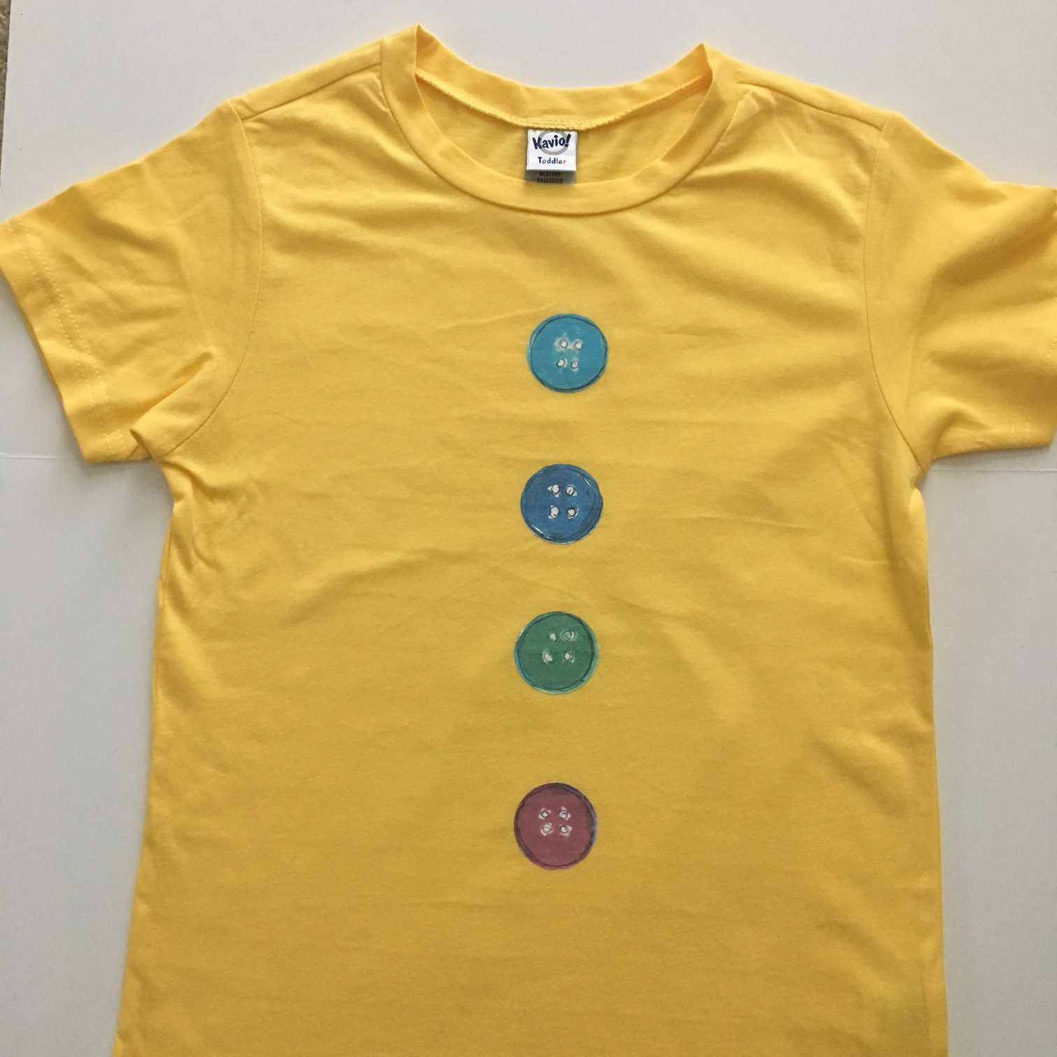 Finished Pete the Cat shirt with buttons and tail