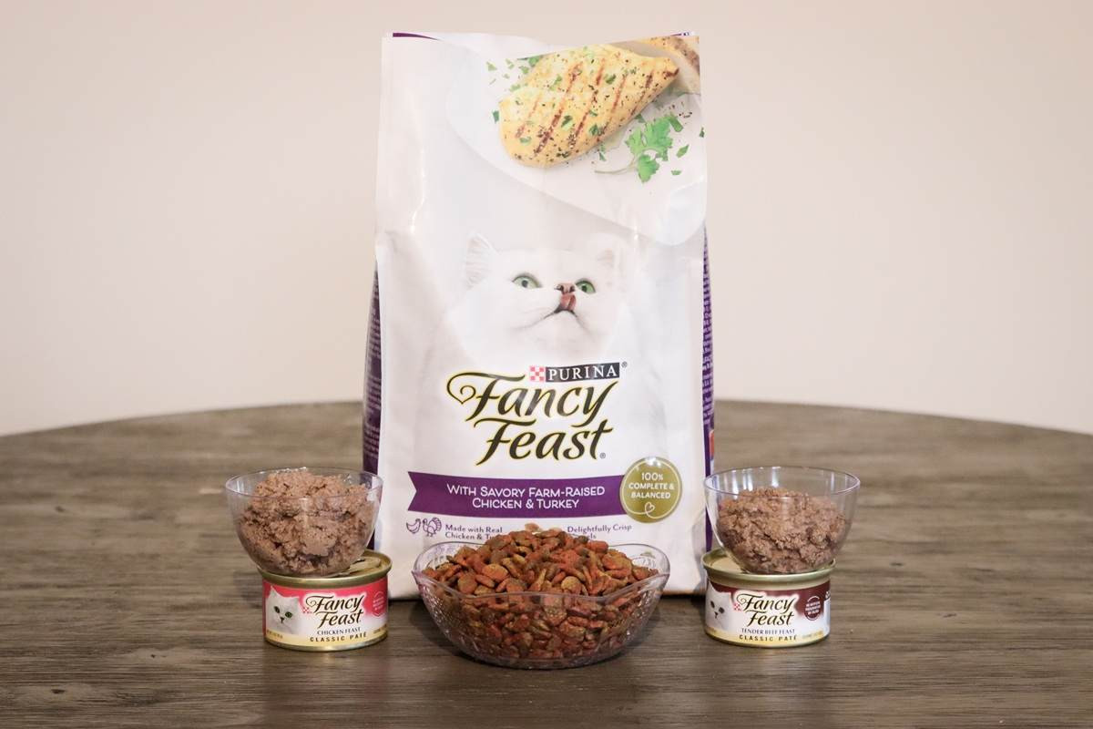 Selection of Fancy Feast Cat Food